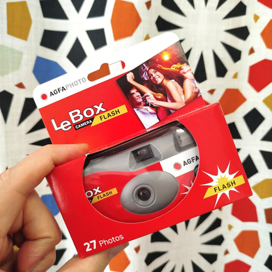 Agfa LeBox 400 ISO usa e getta con flash